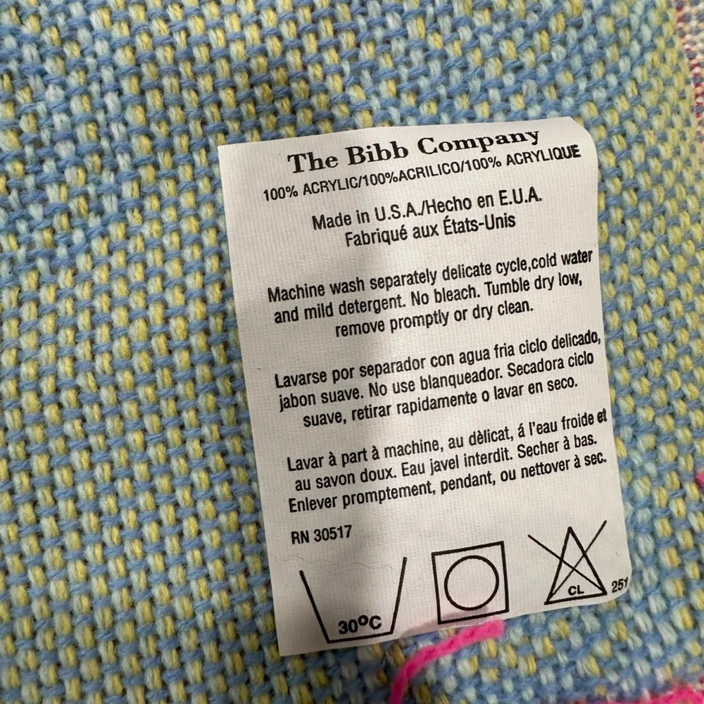 Barbie Vintage Woven Tapestry Blanket - Picture 5 of 5